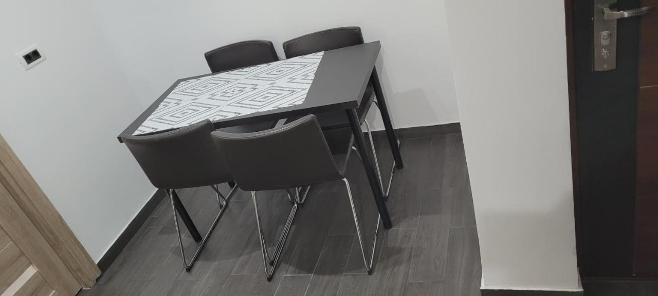 Andi 2-Apartament Бэиле-Еркулане Экстерьер фото